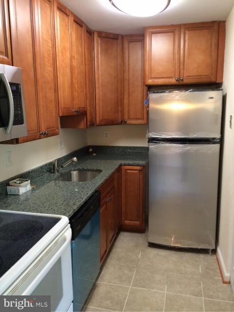 8601 Village Way unit 78601, Alexandria, VA 22309 - photo 4