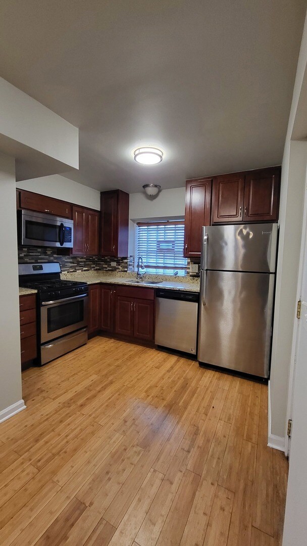 6344 N Talman Ave unit G, Chicago, IL 60659 - photo 3