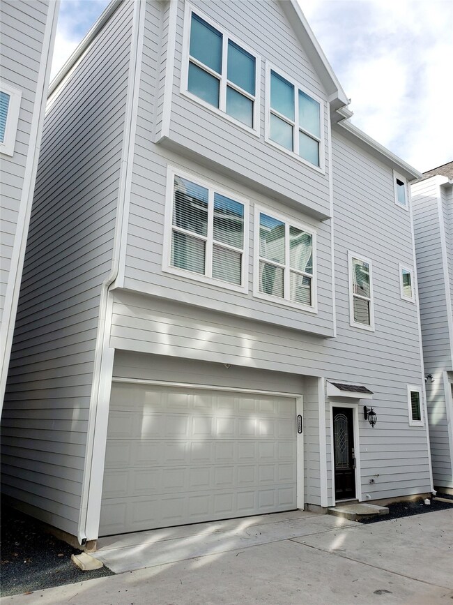 720 Link Rd, Houston, TX 77009 - photo 4