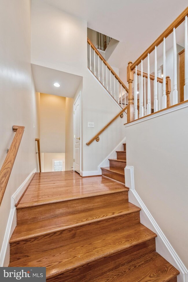 25840 Commons Square, Chantilly, VA 20152 - photo 7