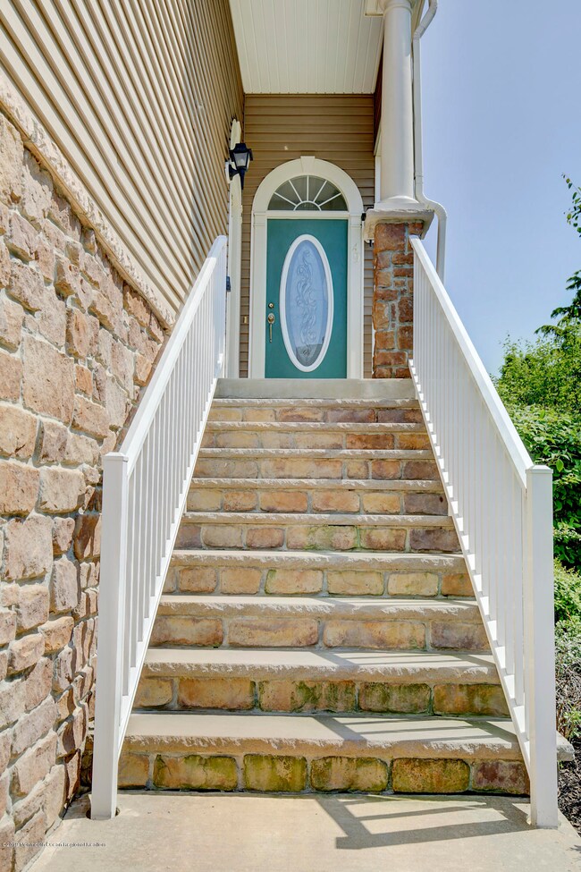 49 Raritan Reach Rd unit 25, South Amboy, NJ 08879 - photo 2