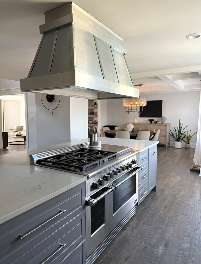 6345 Meadow Ln, Willowbrook, IL 60527 - photo 3