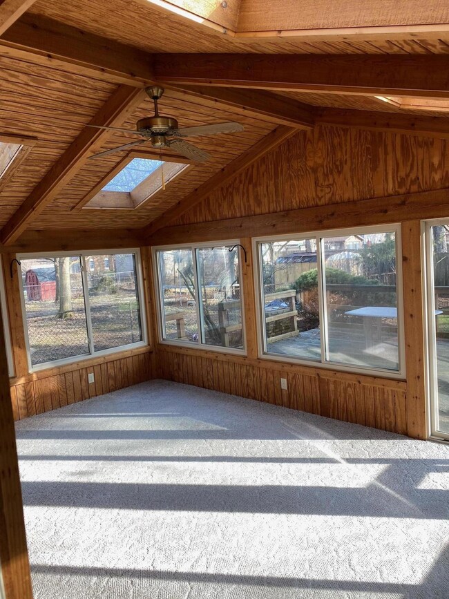 3 Season Room
