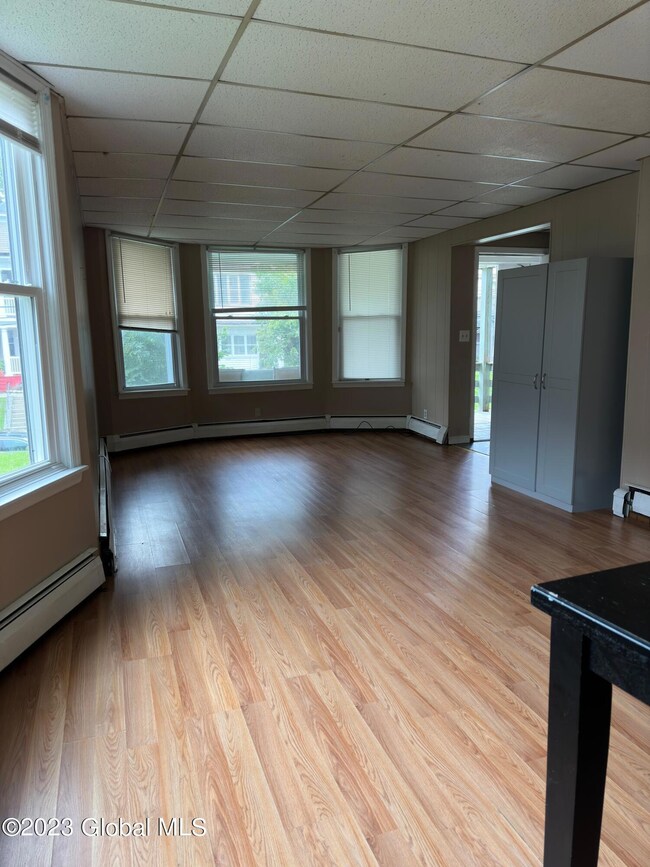 664 Myrtle Ave unit 1, Albany, NY 12208 - photo 3