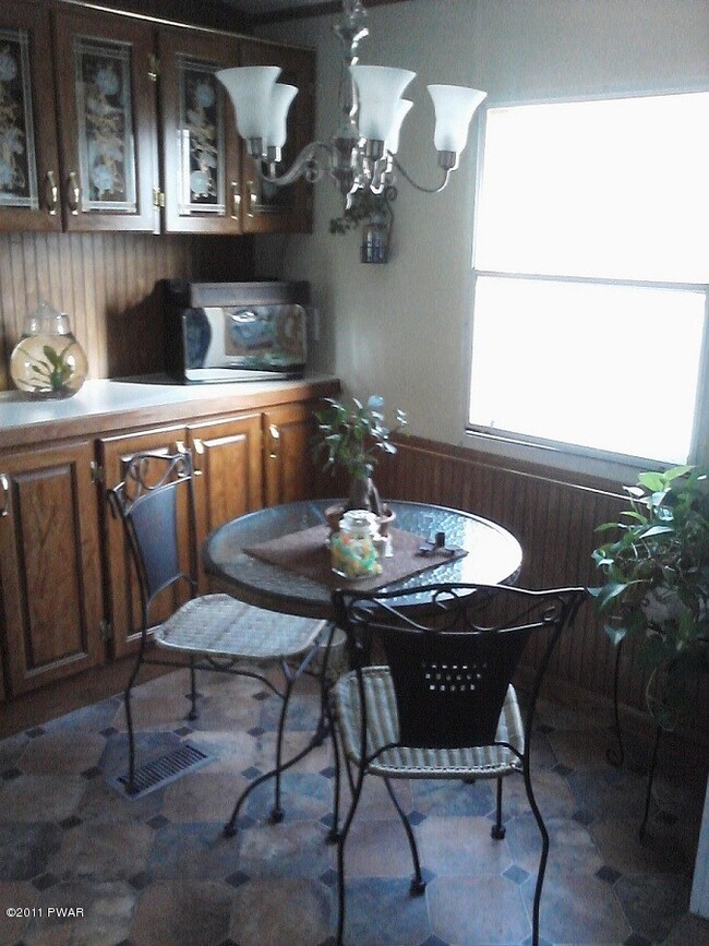 235 Prospect St, Hawley, PA 18428 - photo 5