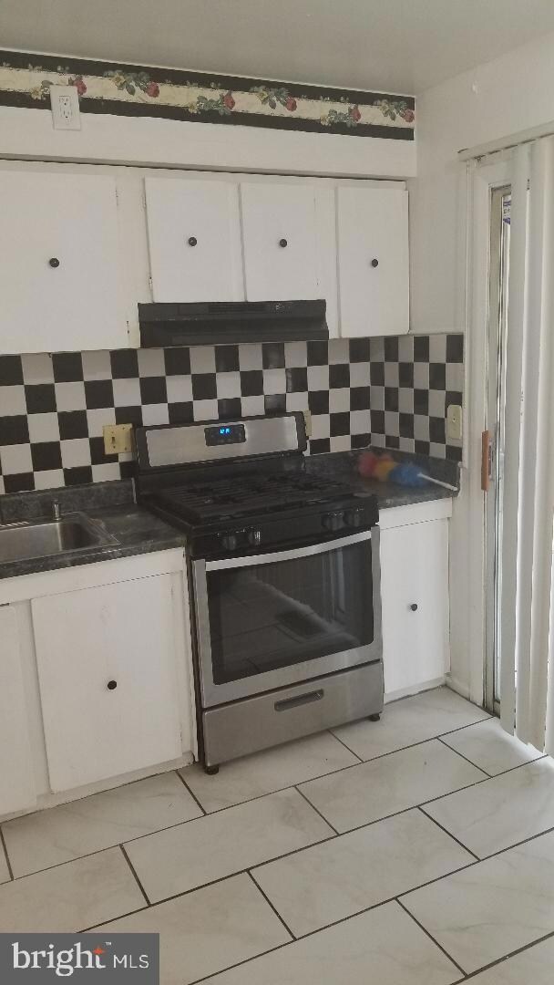 6819 Yataruba Dr, Gwynn Oak, MD 21207 - photo 7