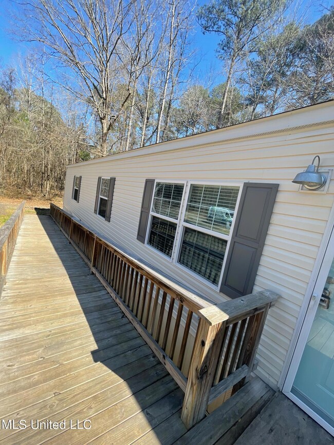 821 Marc Walling St, Brandon, MS 39042 - photo 5