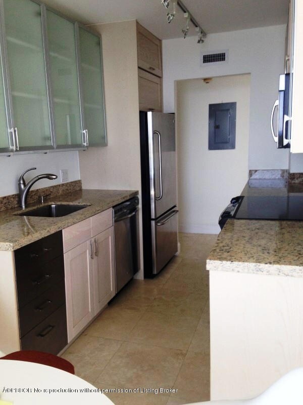 3 Kitchen