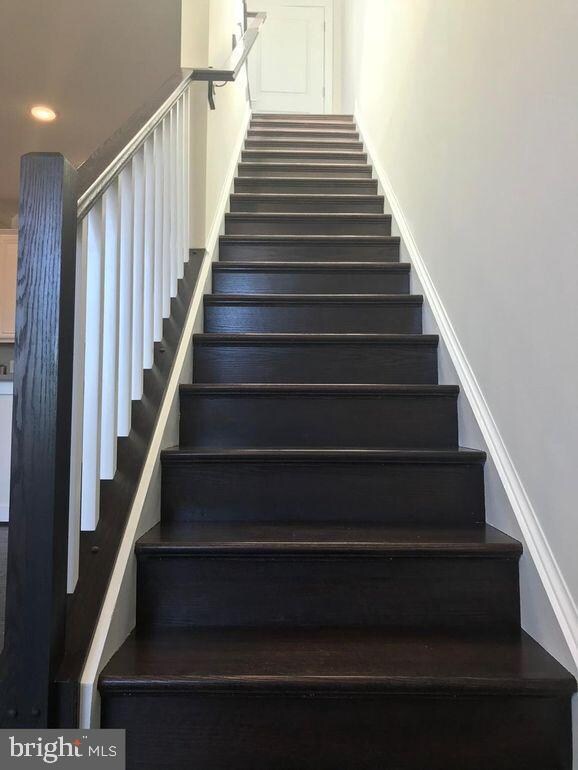 13412 Arrowbrook Centre Dr unit 14, Herndon, VA 20171 - photo 4