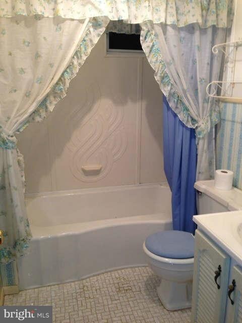 1924 Shanklin Ave, Parkville, MD 21234 - photo 5