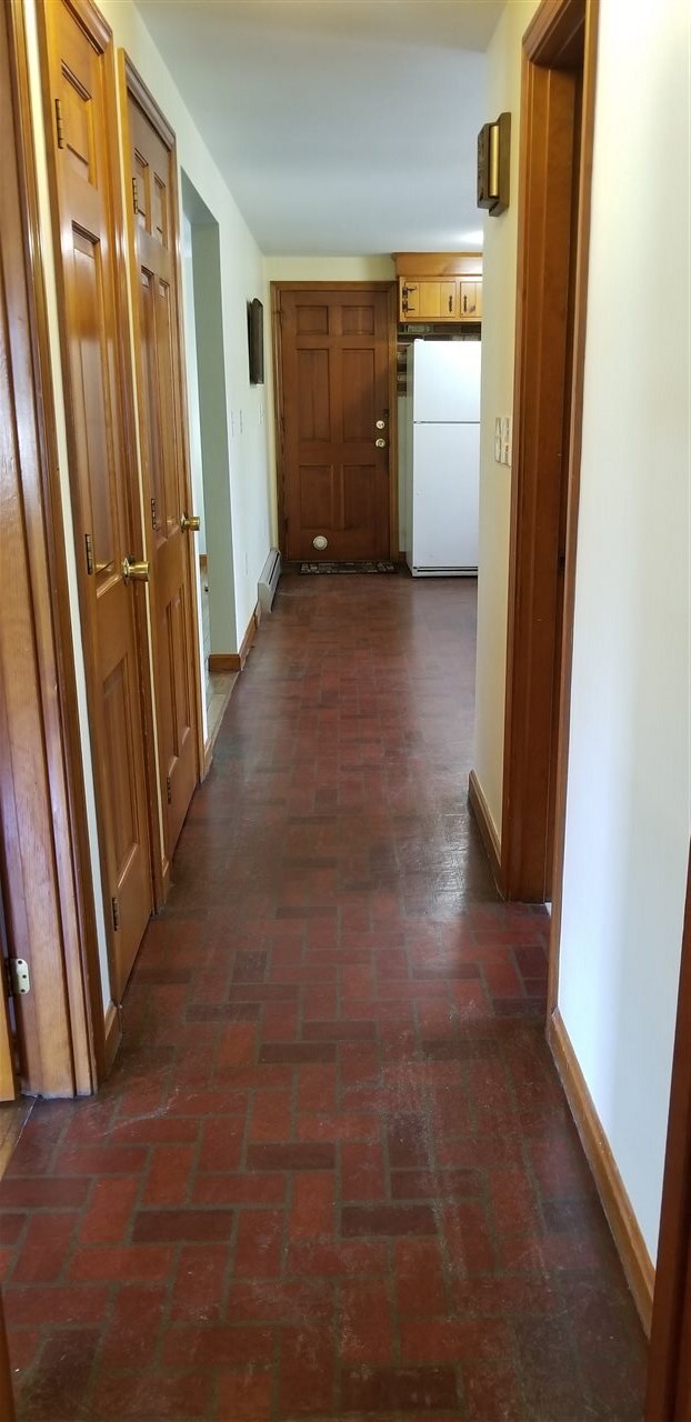 257 Porter St, Manchester, NH 03103 - photo 4