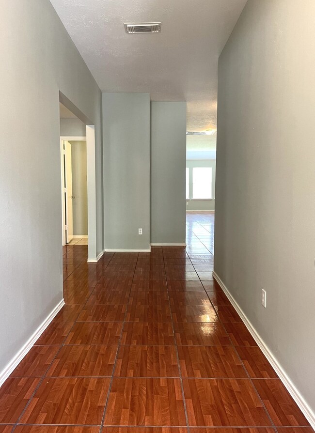 6023 Cascadera Dr, Houston, TX 77086 - photo 3