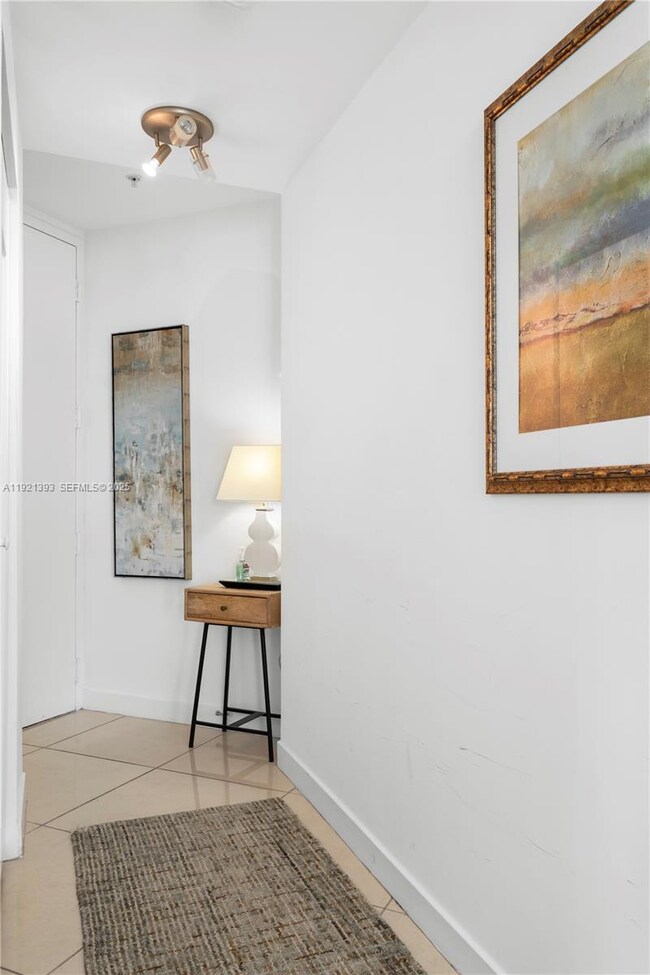 Axis at Brickell Village unit 2925-N, Miami, FL 33130 - photo 2