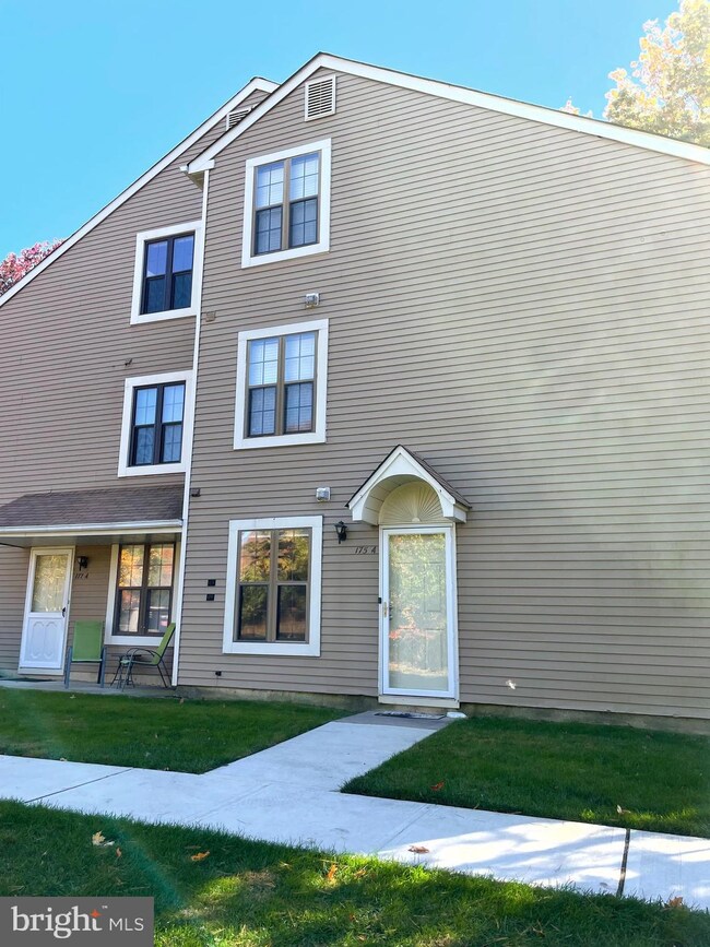 175A Collin Ct unit 175, Mount Laurel, NJ 08054 - photo 2
