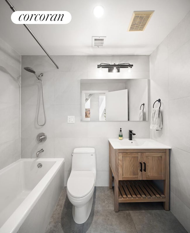 61 Conselyea St unit A4, Brooklyn, NY 11211 - photo 7