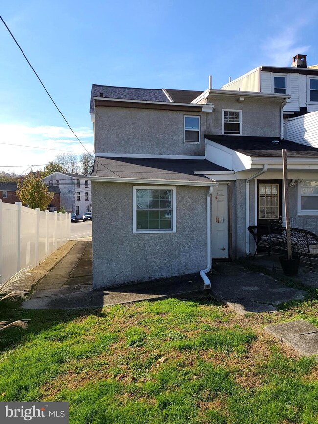 360 E 6th Ave, Conshohocken, PA 19428 - photo 5