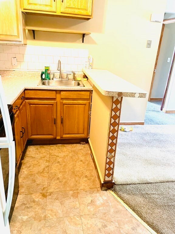 69 W Elm Terrace unit 11, Brockton, MA 02301 - photo 7