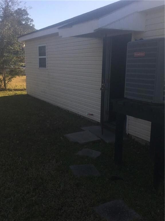 4645 Saint Ferdinand Dr, New Orleans, LA 70126 - photo 7