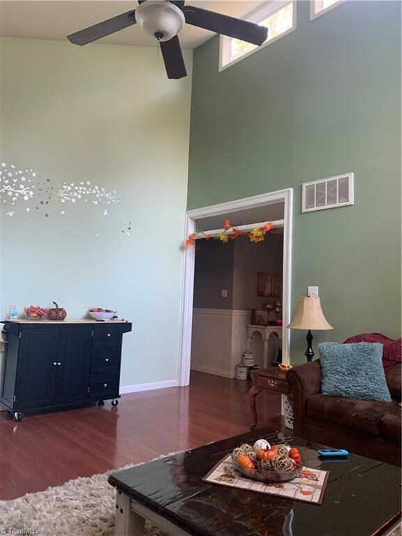 5803 Bartlett Dr, Greensboro, NC 27406 - photo 7