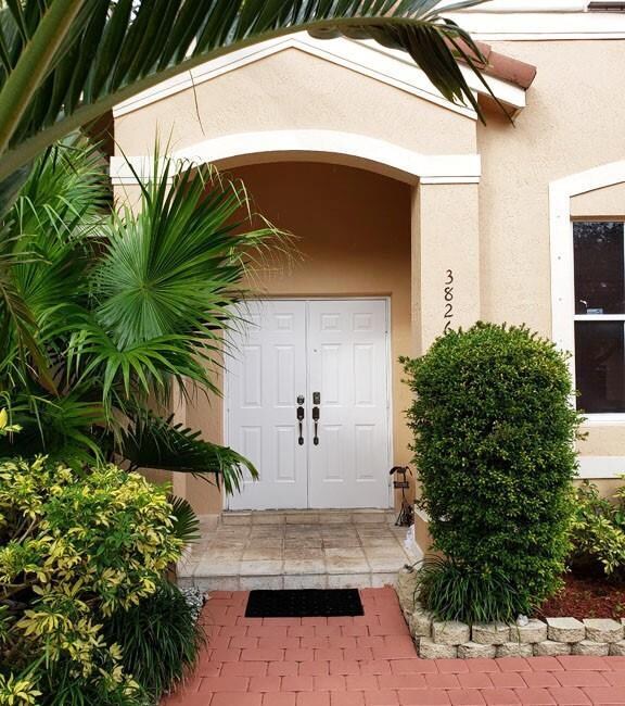 Tropical Landscaping