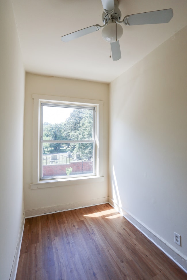 1250 W Montrose Ave unit 131, Chicago, IL 60640 - photo 5