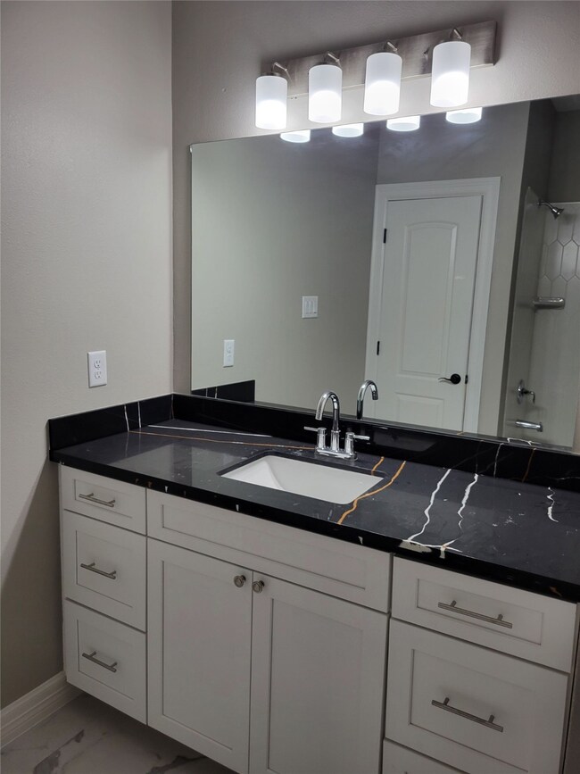 5262 Ella Blvd unit 502, Houston, TX 77018 - photo 7