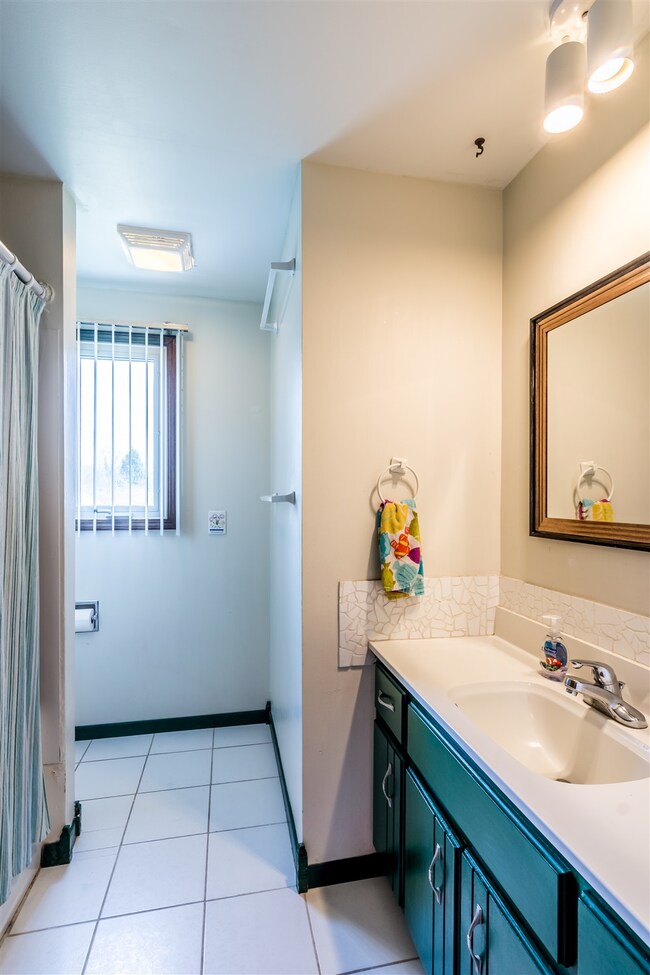 3711 Chancery Place, Fort Wayne, IN 46804 - photo 5