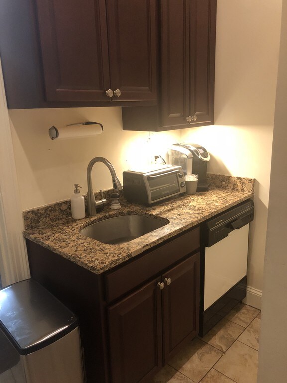 315 Commonwealth Ave unit 32, Boston, MA 02115 - photo 2