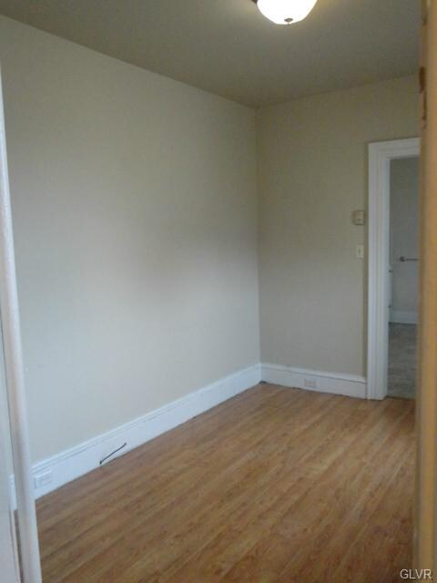208 Mauch Chunk St unit 1st Floor, Nazareth, PA 18064 - photo 7