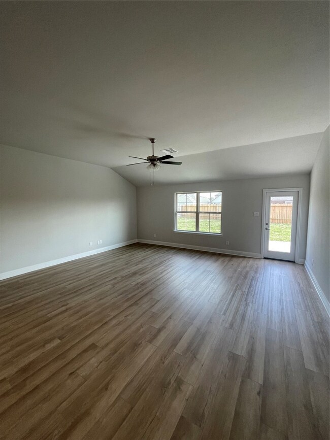 30062 Walton Heath Dr, Cleveland, TX 77327 - photo 4