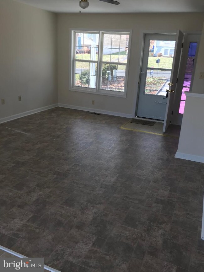 41 Crestview Dr, Front Royal, VA 22630 - photo 4