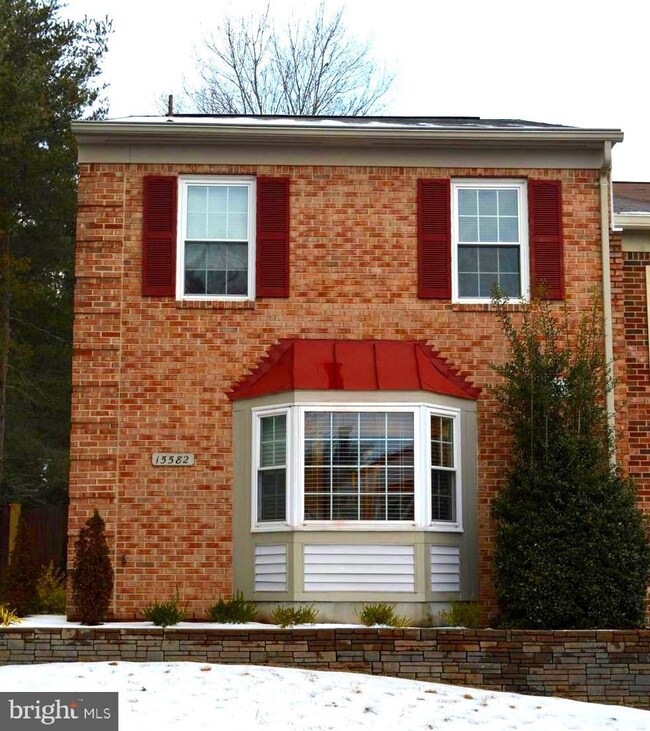 15582 Traverser Ct, Woodbridge, VA 22193 - photo 4