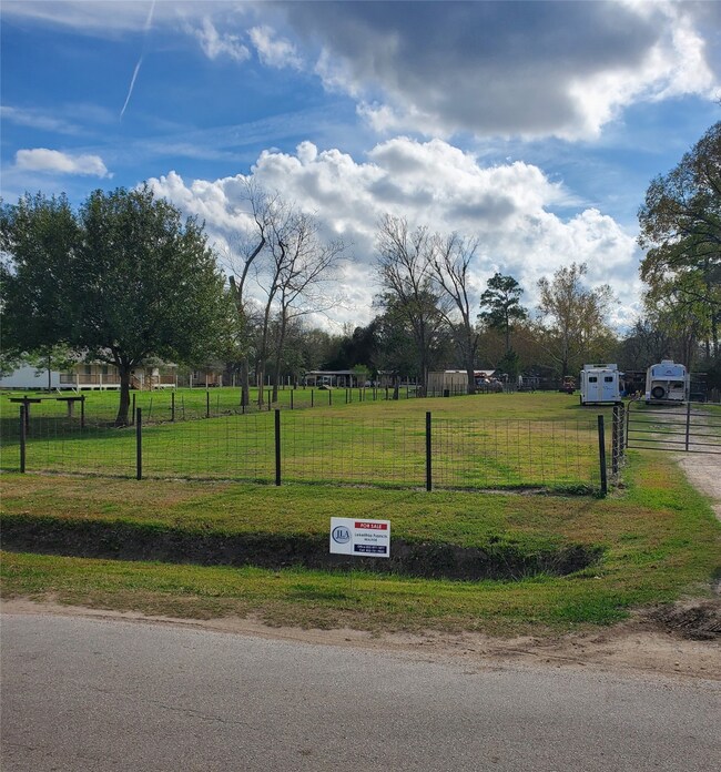 1229 Bland St, Houston, TX 77091 - photo 2