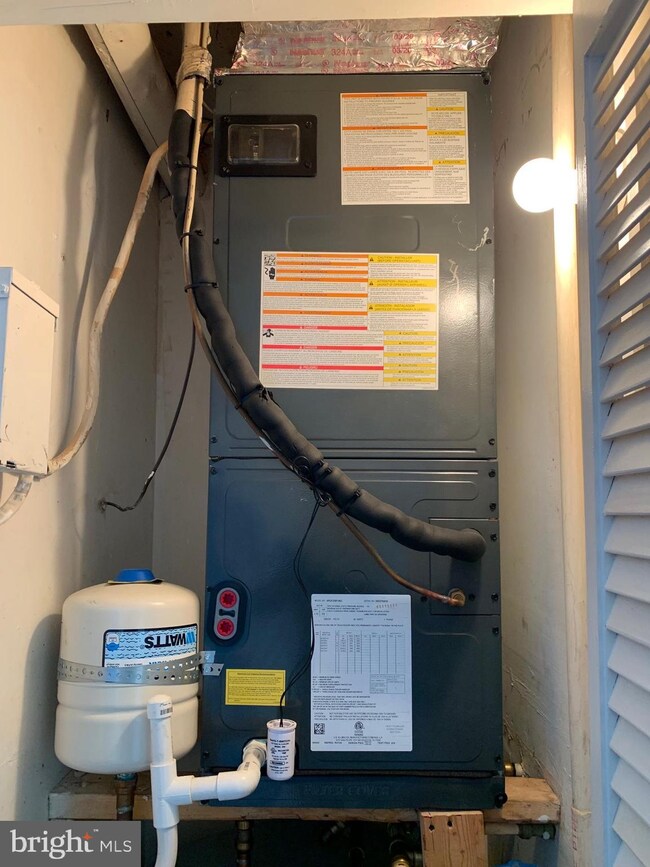 15585 Horseshoe Ln unit 585, Woodbridge, VA 22191 - photo 7