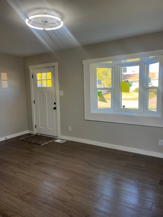 1609 Marlboro Ln, Crest Hill, IL 60403 - photo 4