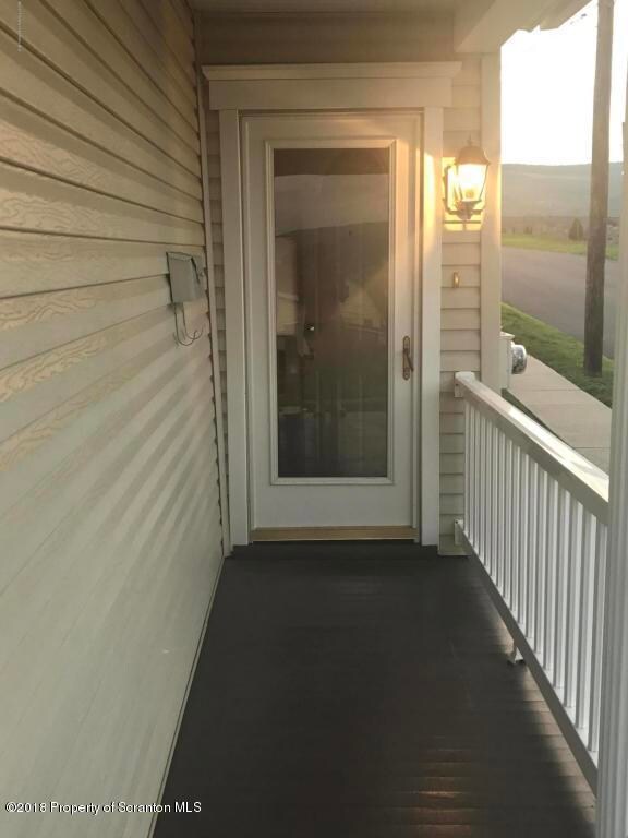 547 N Garfield Ave unit 549, Scranton, PA 18504 - photo 2