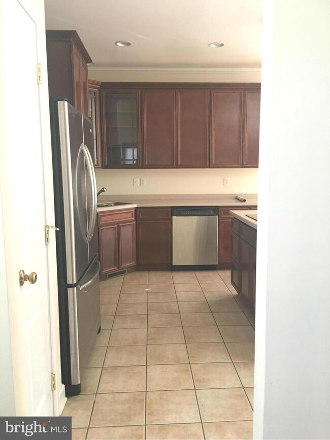 1789 Stinnett Rd, Huntingtown, MD 20639 - photo 4