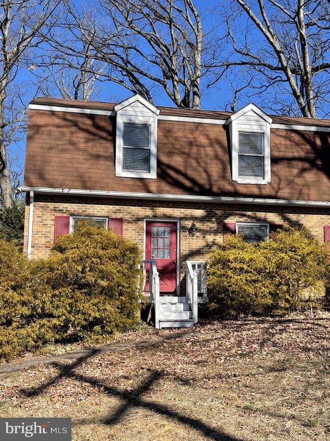 671 A E G St, Purcellville, VA 20132 - photo 2