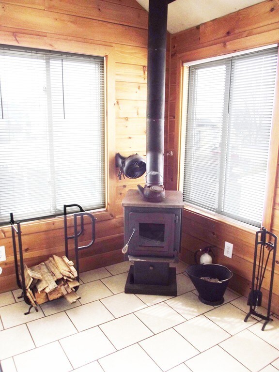 325 Goodwin St, Fall River, MA 02724 - photo 4