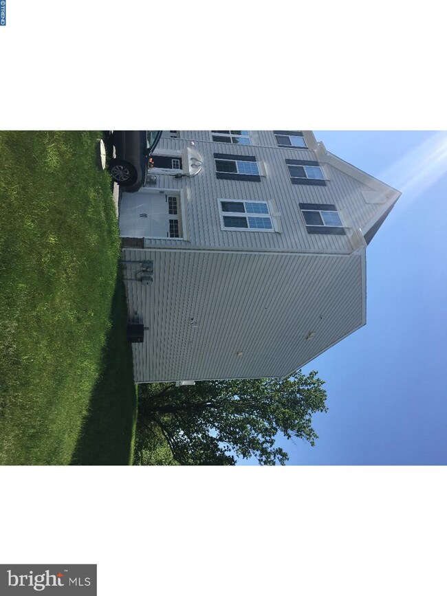 1805 Honeysuckle Ct, Downingtown, PA 19335 - photo 2