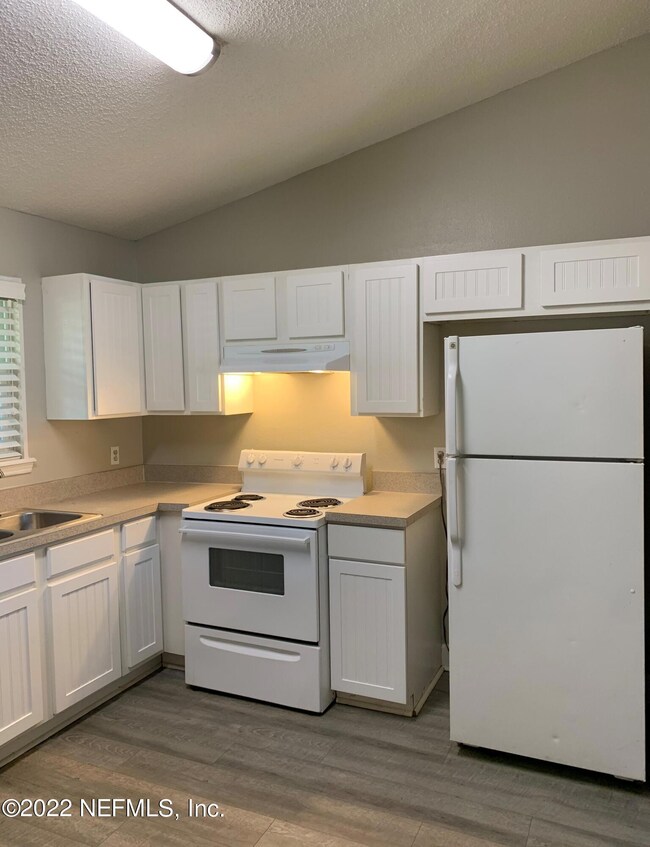 5861 105th St, Jacksonville, FL 32244 - photo 3