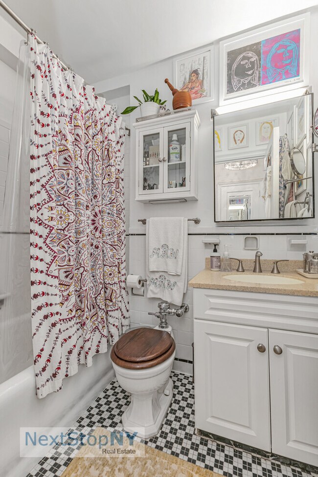 400 E 52nd St unit 6H, New York, NY 10022 - photo 6