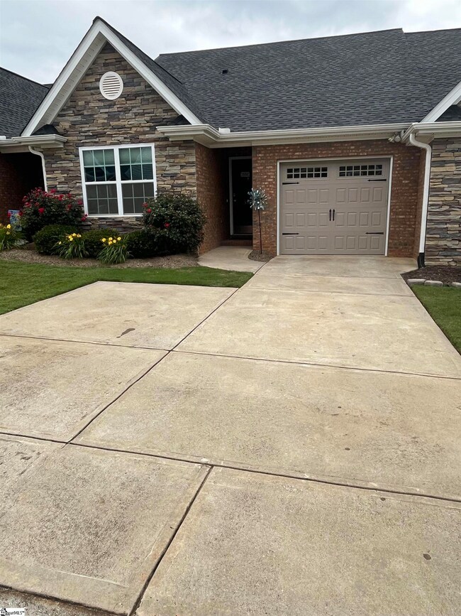 383 Amelia Springs Ln, Moore, SC 29369 - photo 3