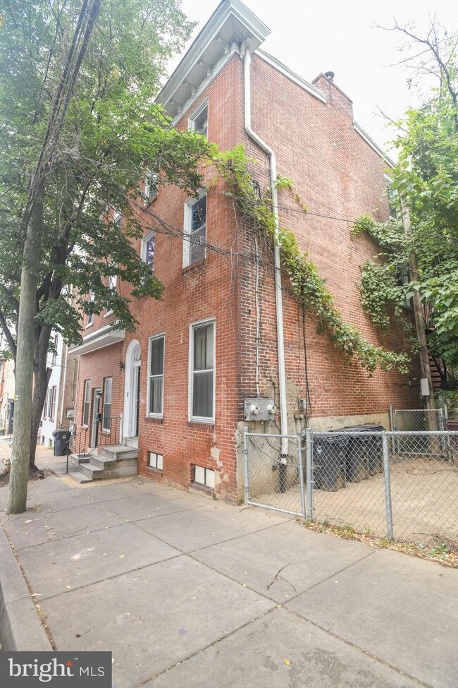 603 W 4th St, Wilmington, DE 19801 - photo 2