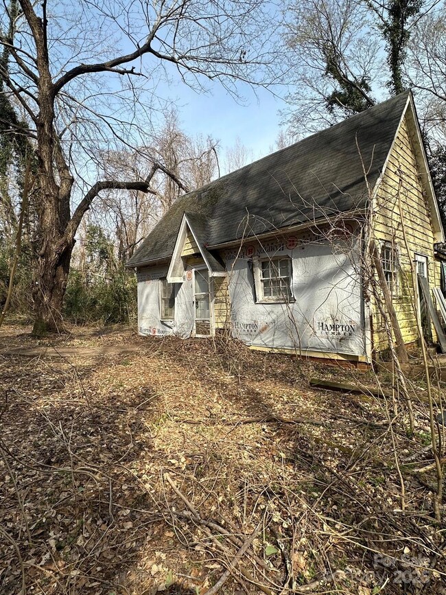 1335 Kings Cir, Shelby, NC 28150 - photo 7