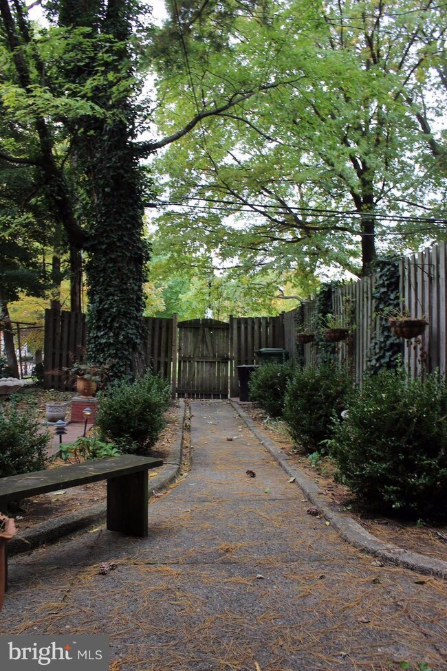 1802 Bolton St, Baltimore, MD 21217 - photo 3