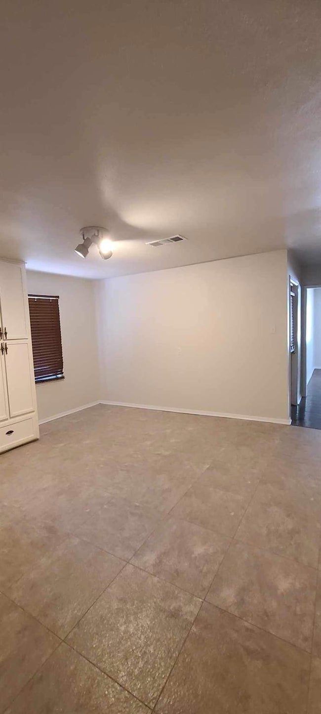 872 Sandell Dr, Fort Worth, TX 76108 - photo 4