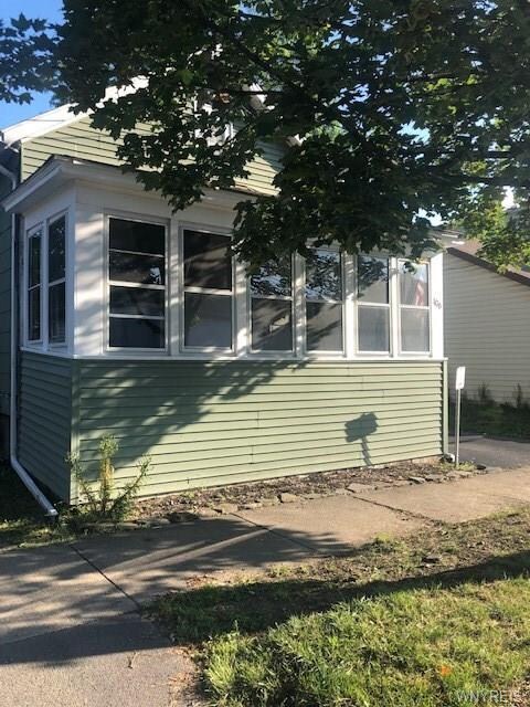 106 Schenck St, North Tonawanda, NY 14120 - photo 2