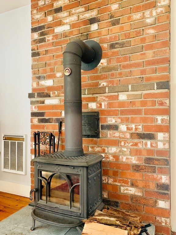 436 Pine St, Amherst, MA 01002 - photo 7