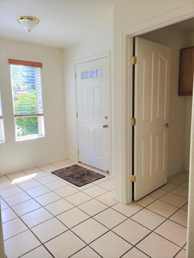 1224 N Modoc Ave unit 51, Medford, OR 97504 - photo 3